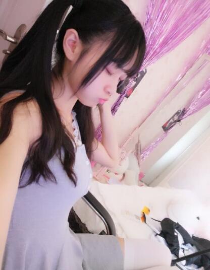 超萌系双马尾少女赛高酱,黑丝小姐姐